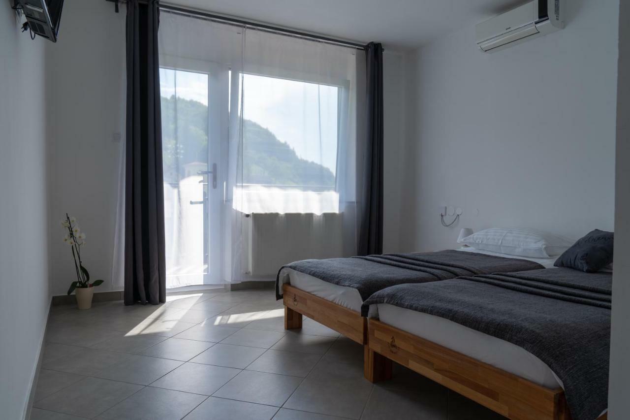 The Foxhouse Hotel Tolmin Kültér fotó